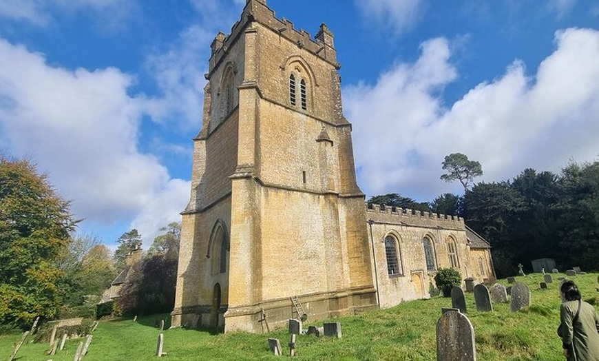 Image 4: Scenic Transfer from Stratford Upon Avon to London Via Cotswolds