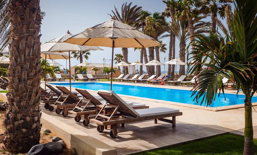 Image 11: ✈ ILE DE SAL | Santa Maria - Hotel Morabeza 4*, 5 nuit - Bord de mer