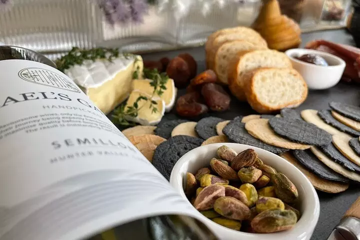 Wine, Cheese & Chocolate Tasting Experience in Hunter Valley - Primary Image