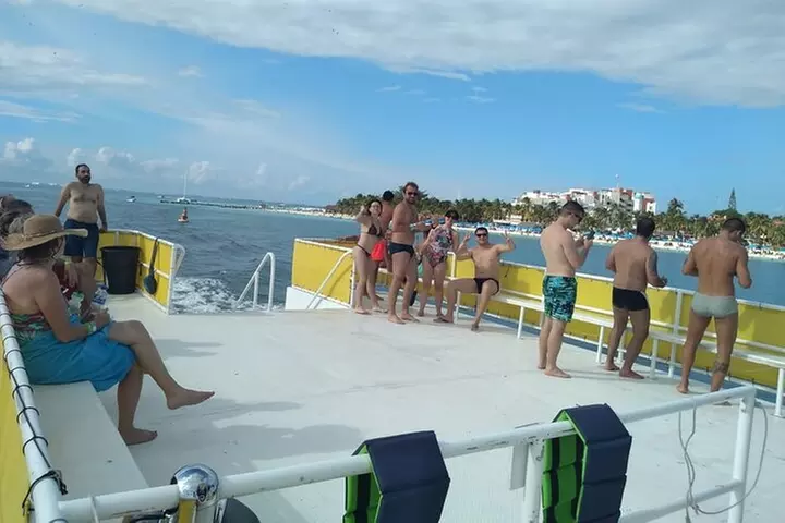 Isla Mujeres Private Catamaran Tour with Transportation