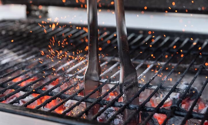 Image 23: Barbacoa en un atico en el centro de Barcelona con un chef