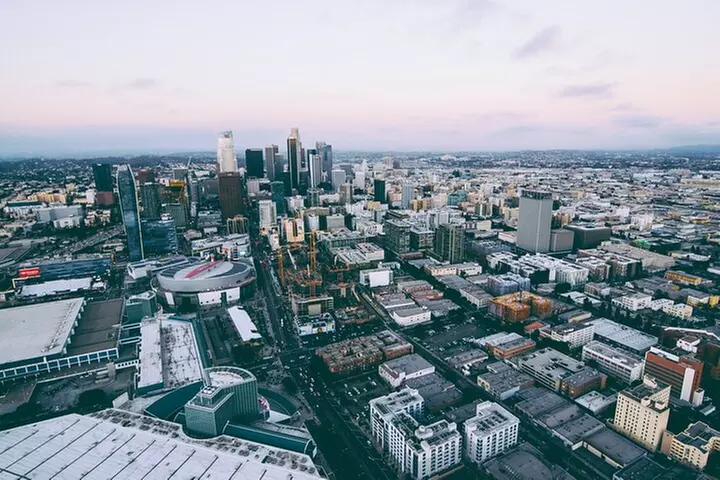 Private Helicopter Tour of Hollywood Sign, Beaches and More