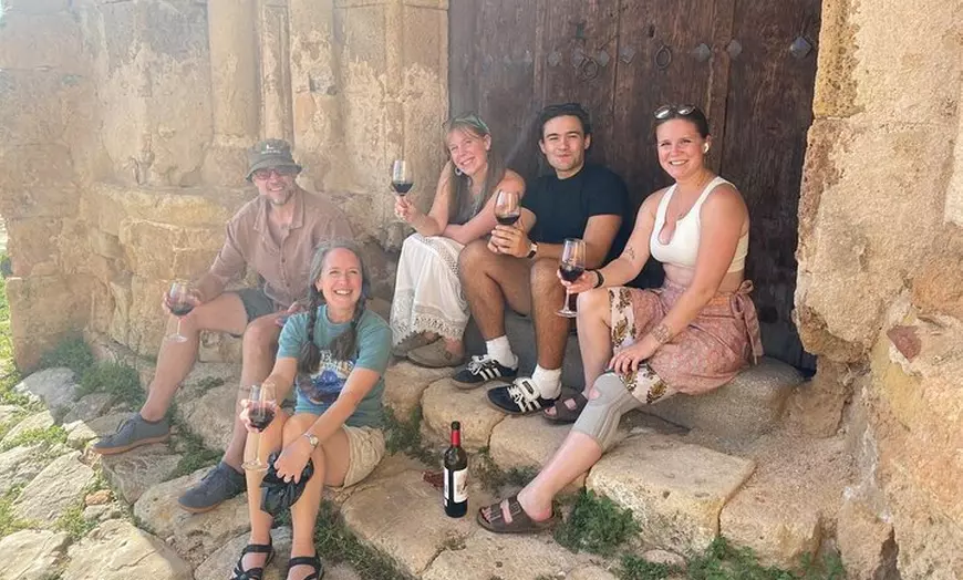 Image 7: Lo más destacado de Segovia para grupos pequeños y visita a una bod...