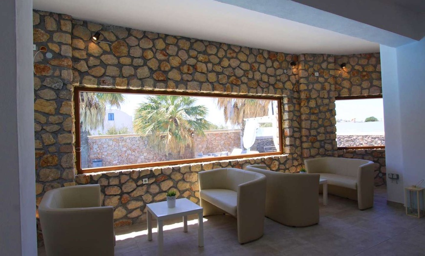 Image 5: ✈ SANTORIN | Perissa - Iliada Odysseas Resort 4*, 3 nuit