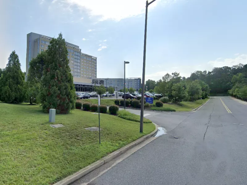 Parking at Hilton BWI Lot