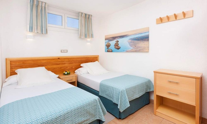 Image 3: ✈ GRAN CANARIA | Playa del Ingles - Mur Aparthotel Buenos Aires 3* ...