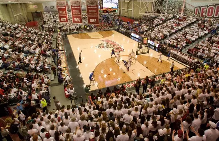 $20 For 4 Admissions To 2025 Men's & Women's Basketball & Football ...