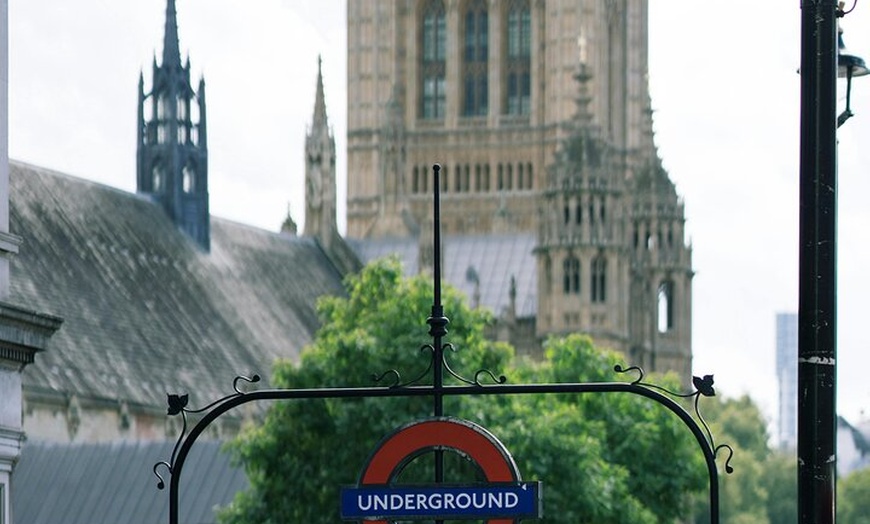 Image 9: London 30+ Sights in One Day with Blue Badge Expert Guided Tour