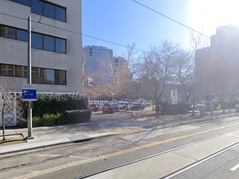 Parking at Goose Lot