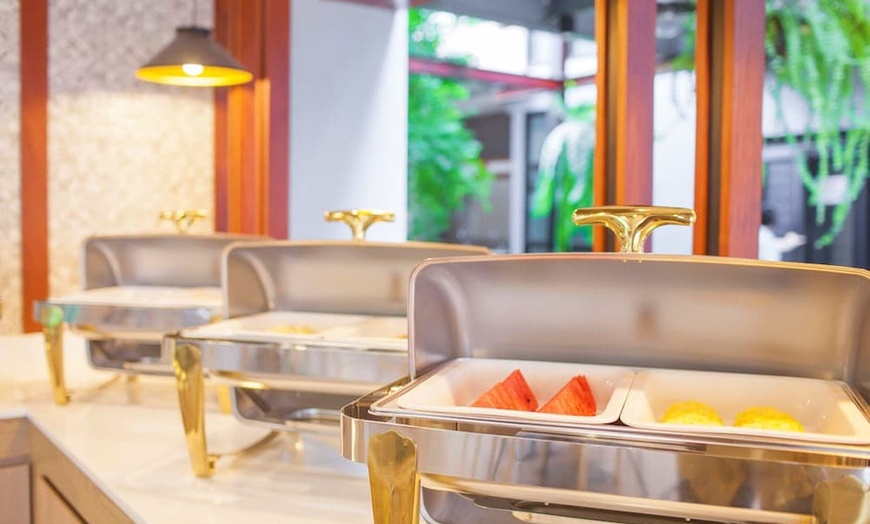 Image 32: ✈ MIDDEN VAN THAILAND | Bangkok - New Siam Palace Ville Hotel 3*, 5...