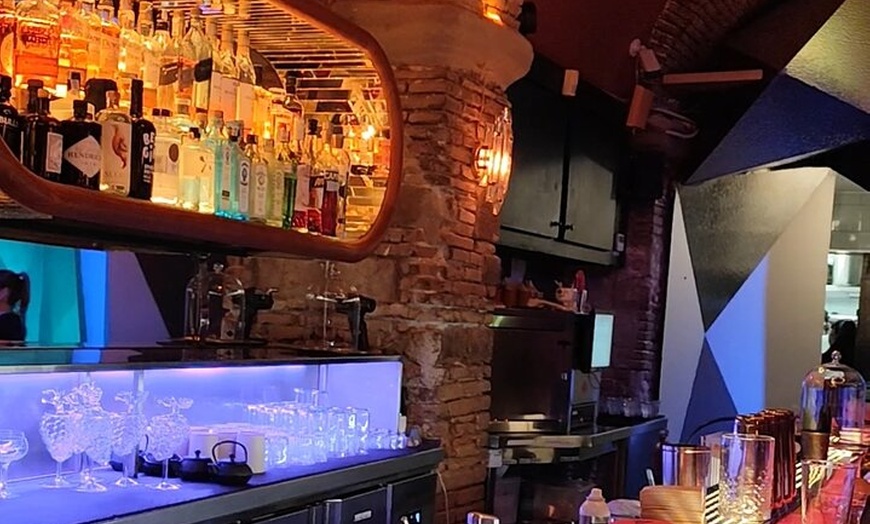 Image 4: Explora bares en Barcelona