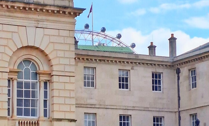 Image 9: London Special Twenty Sights One Tour