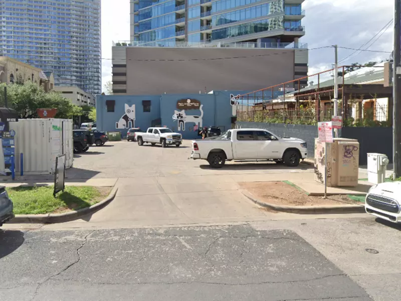 Parking at 710 W. 5th St. Lot
