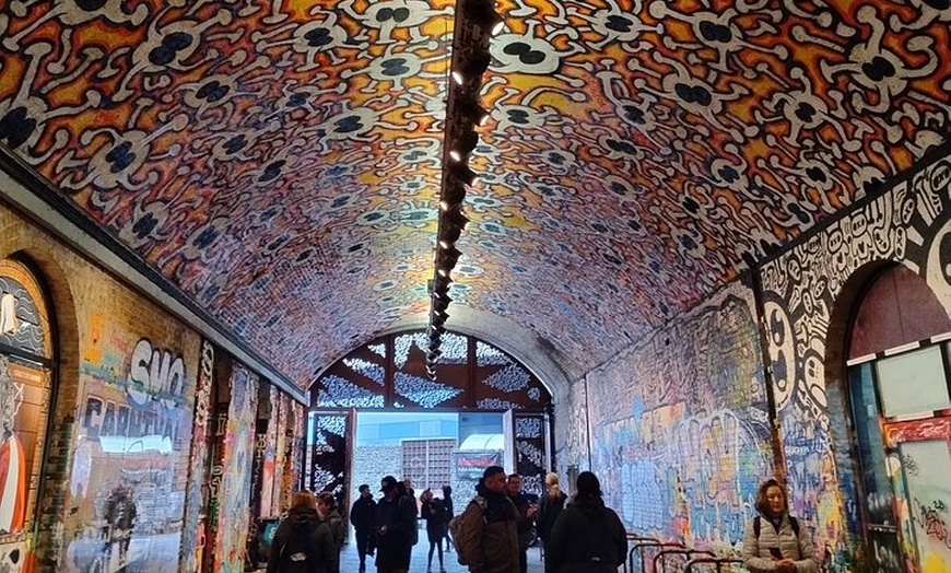 Image 2: Hike London (2-part tour with Borough Market Lunchbreak)