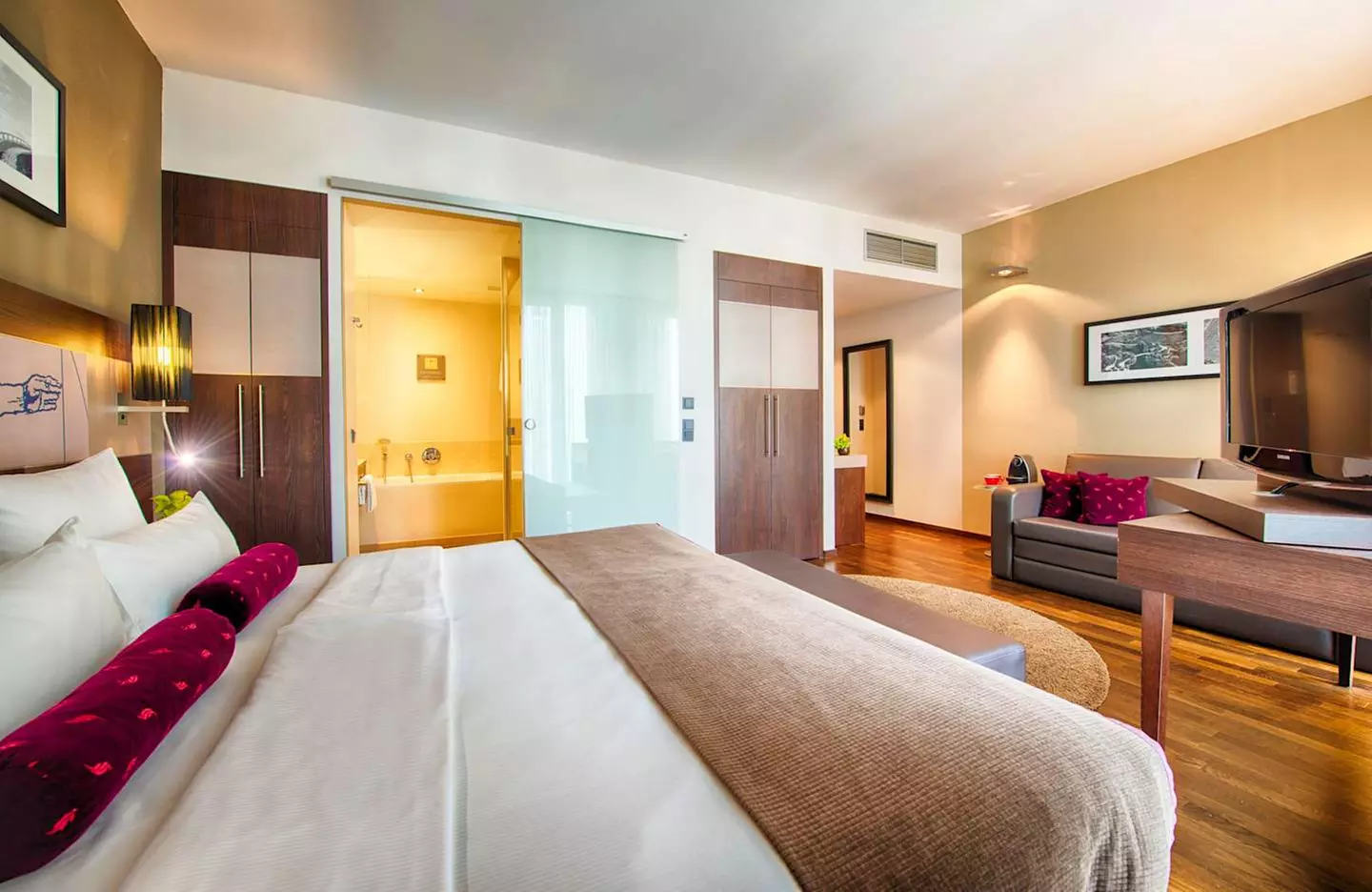 ✈ BAYERN | München - Leonardo Royal Hotel Munich 4*, 2 Nächte - Cit...