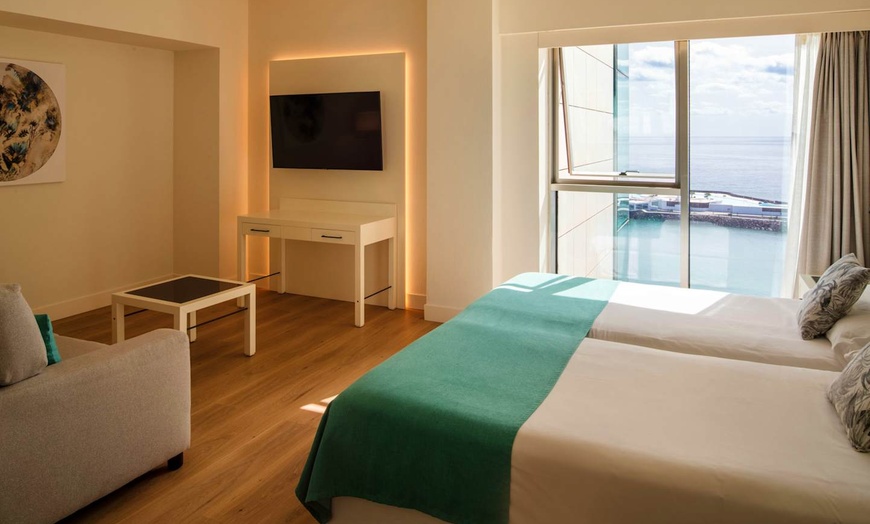 Image 3: ✈ LANZAROTE | Arrecife - Arrecife Gran Hotel & Spa 5* - Spa