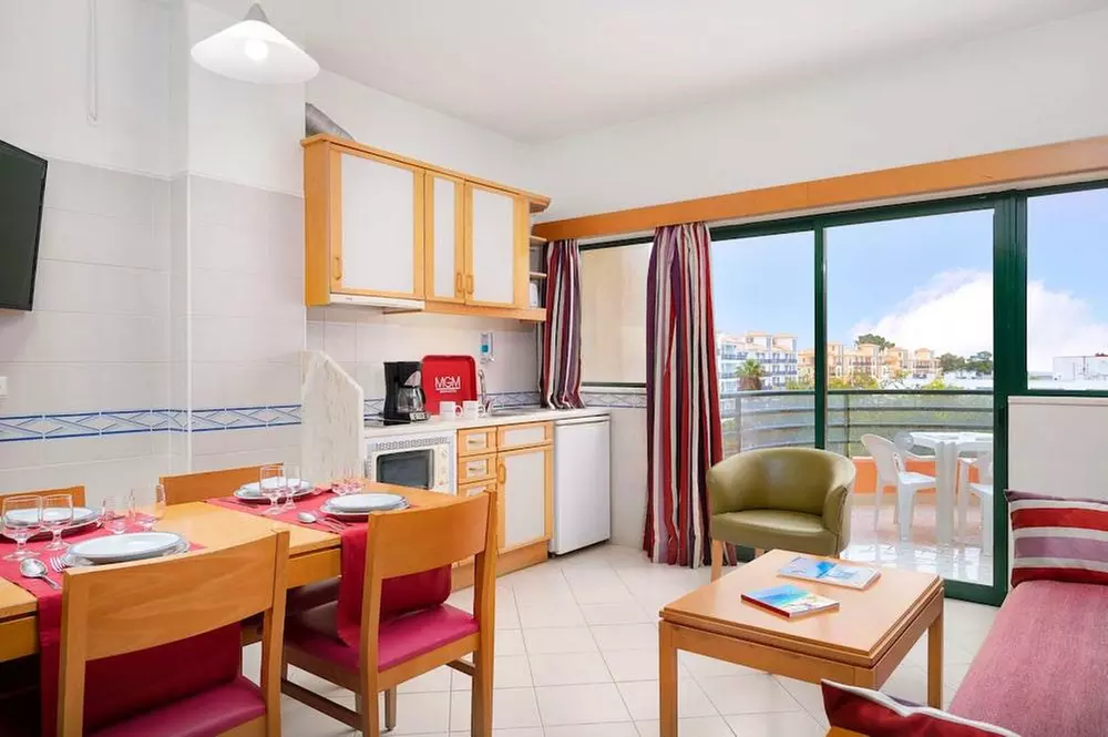 ✈ ALGARVE | Albufeira - Muthu Forte da Oura Apartment Hotel 5*, 2 n...