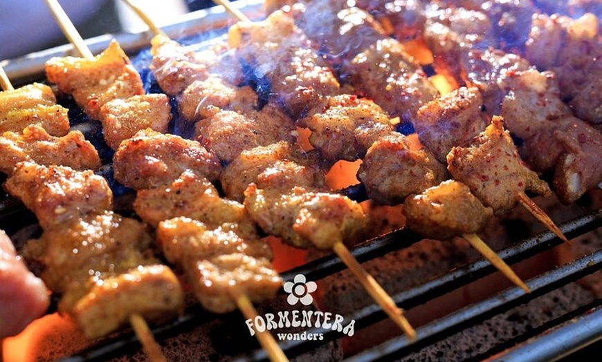 Image 31: Paseo en Catamarán a Vela con Formentera Wonders Todo Incluido