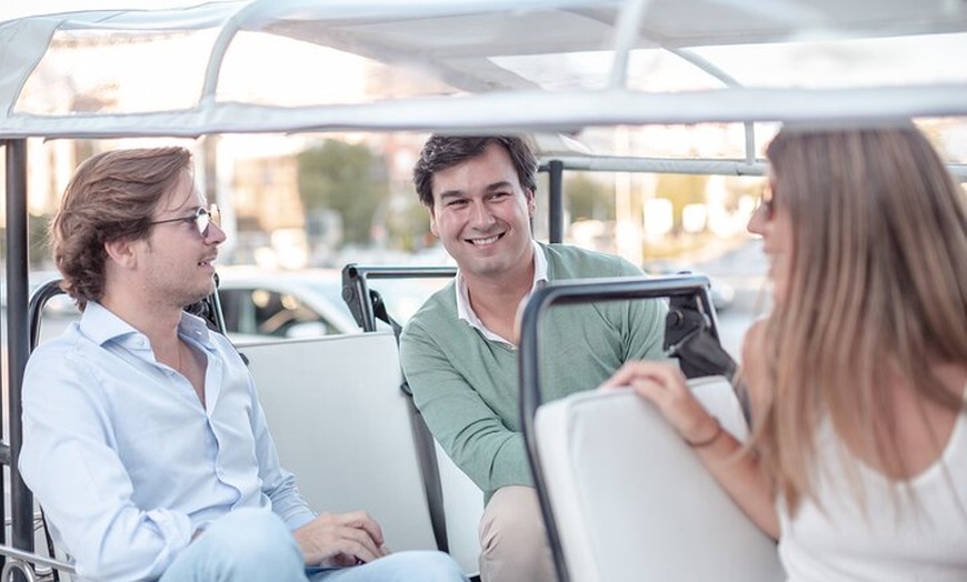 Image 12: Tour Experto Plus por Madrid en Eco Tuk Tuk Privado