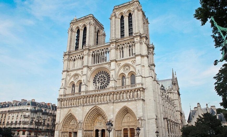 Image 1: Notre-Dame : Visite d'introduction à l'extérieur avec audioguide in...