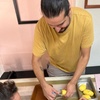 Image 9: Clase de Cocina de Tapas Española con Música de Guitarra en Vivo