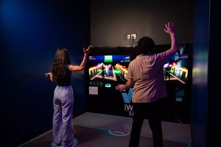 Active Arena : Thrilling Indoor Games in Dallas