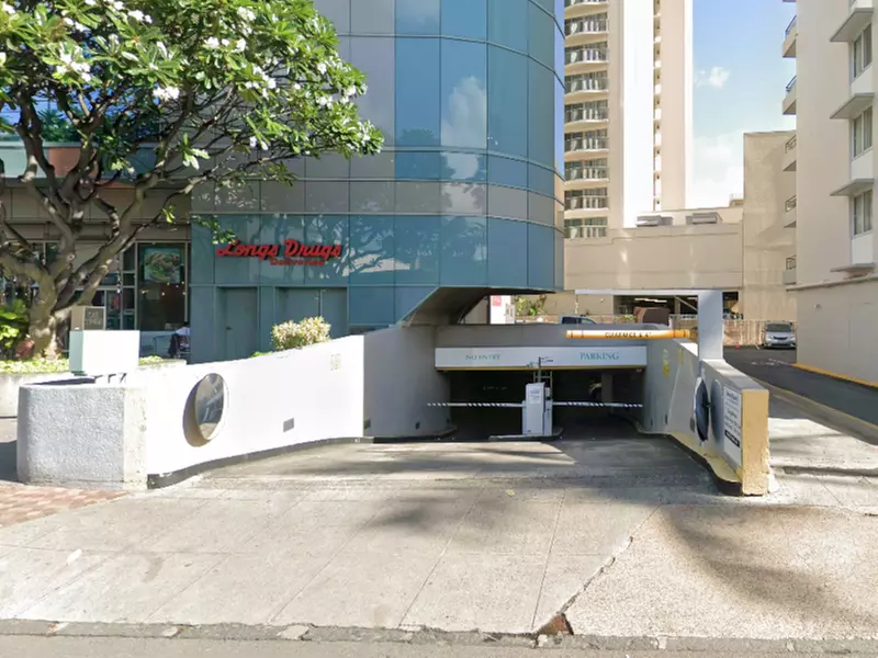 Parking at Waikiki Center Garage - Second Medium