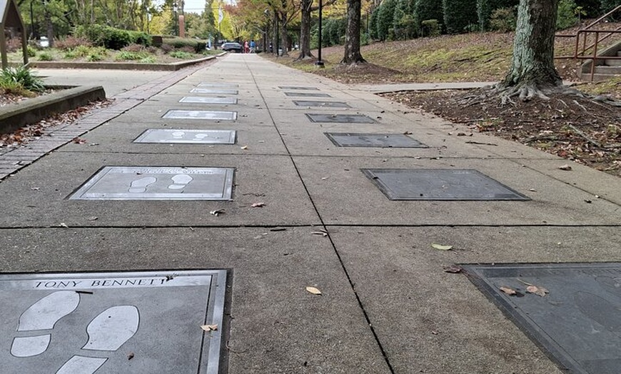 Image 13: Martin Luther King Jr-in French Walking Tour