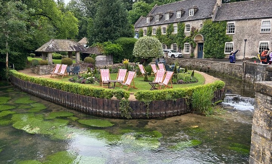 Image 3: Comprehensive Airport Transfer Service to London and Beyond