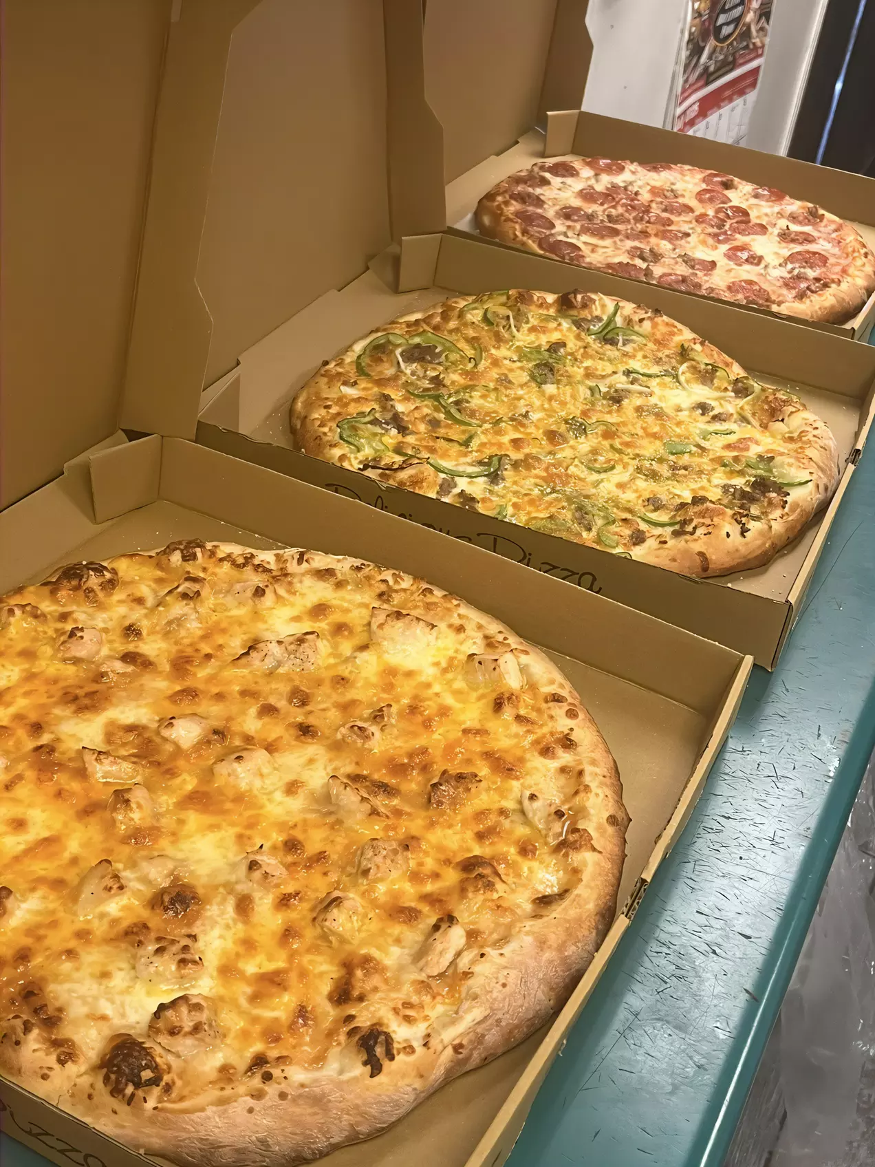 $15.75 For 1 Large Pizza & 10 Wings Or Boneless (Reg. $31.50)