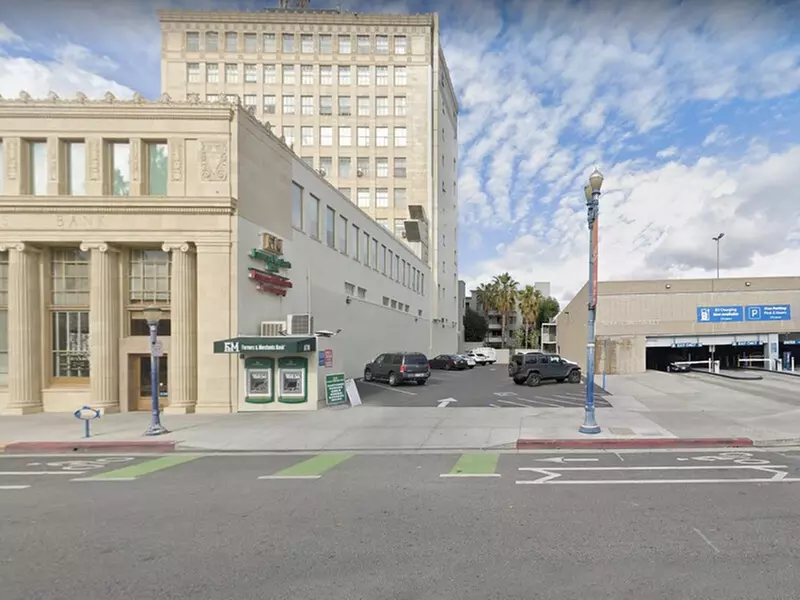 Parking at [SL10] 121 East 3rd St. Lot
