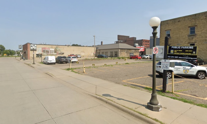 Image 1: Parking at Lot 2031