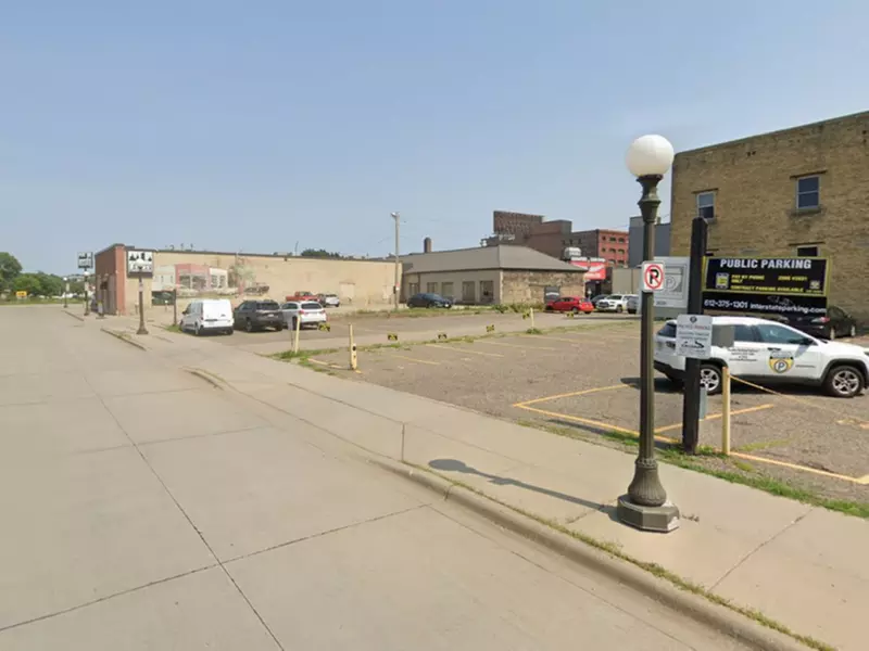 Parking at Lot 2031 - Primary Image