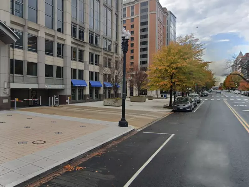 Parking at 901 New York Ave. Garage