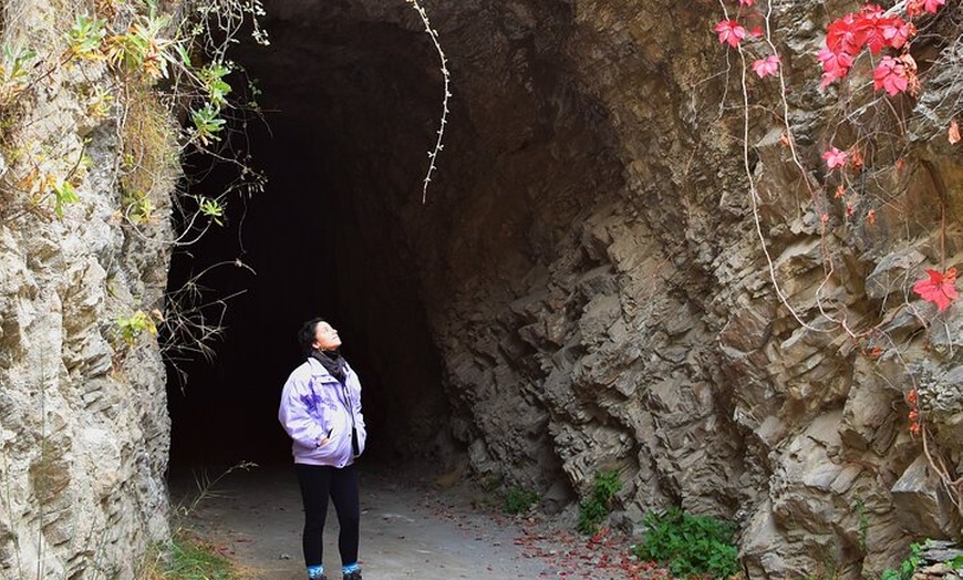 Image 2: Sendero del Tranvía de Sierra Nevada Una Ruta Histórica y Natural