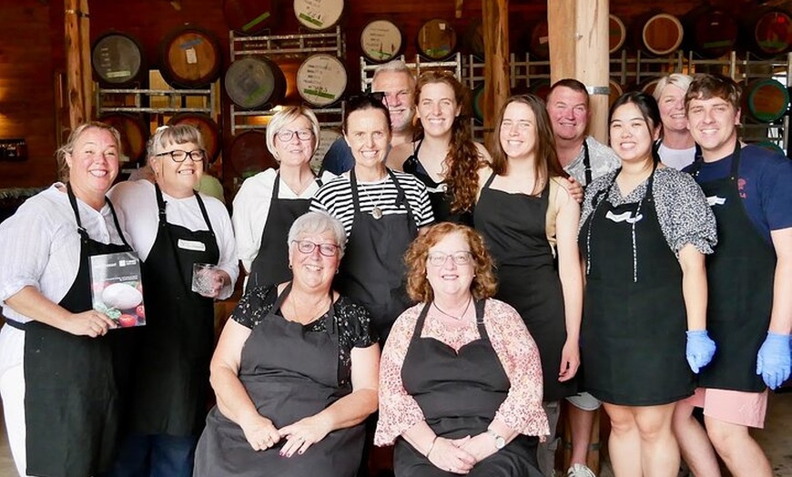 Image 4: Artisan Mozzarella Making