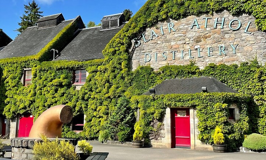 Image 4: Luxury Transfer Inverness to Edinburgh with Sightseeing