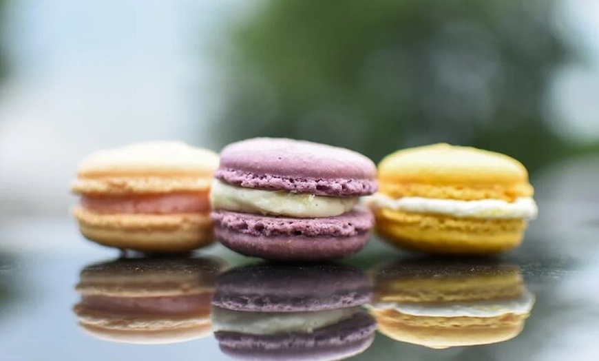 Image 2: Croisière sur la Seine et dégustation facultative de macarons