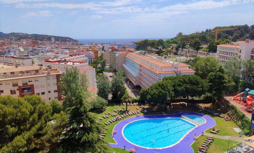 Image 18: ✈ COSTA BRAVA | Lloret de Mar - Hotel Samba 3* - Piscines