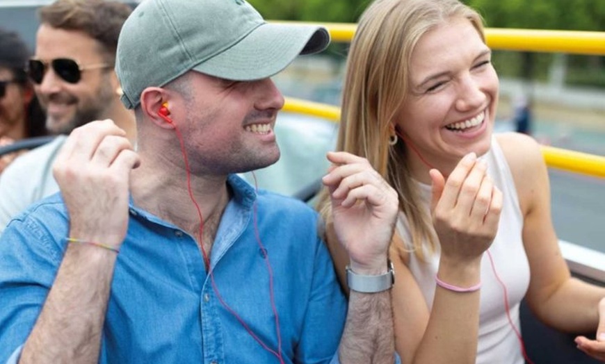 Image 16: Celebrity Homes Tour & Hop-on Hop-off Bus Package