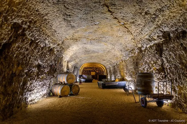 Caves Ambacia, visite et initiation à la dégustation, Amboise