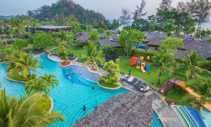 Image 3: ✈ THAILANDIA DEL SUD | Krabi - Holiday Ao Nang Beach Resort Krabi 5...