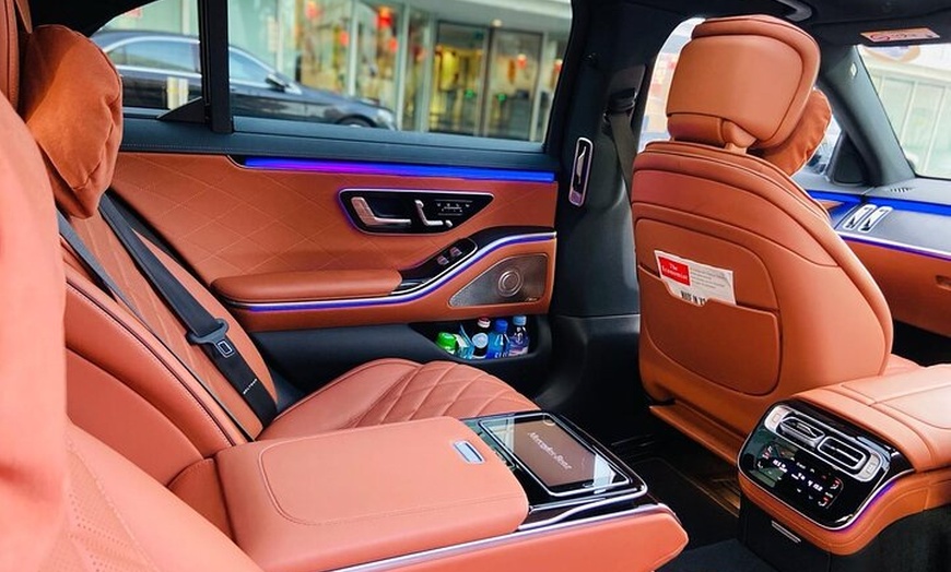 Image 3: Private Chauffeur Service in London 4-Hour Bespoke Hire