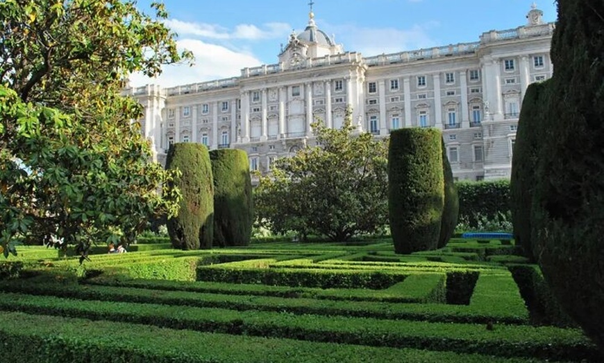 Image 7: Entrada al Palacio Real de Madrid con Audioguía