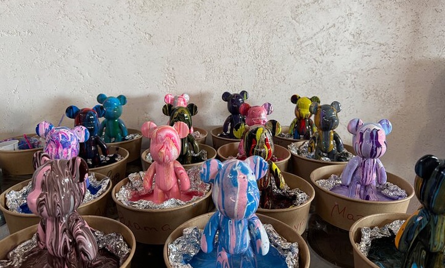 Image 17: Bear Art Studio: Pinta lo tuyo - Taller de arte fluido en Alicante