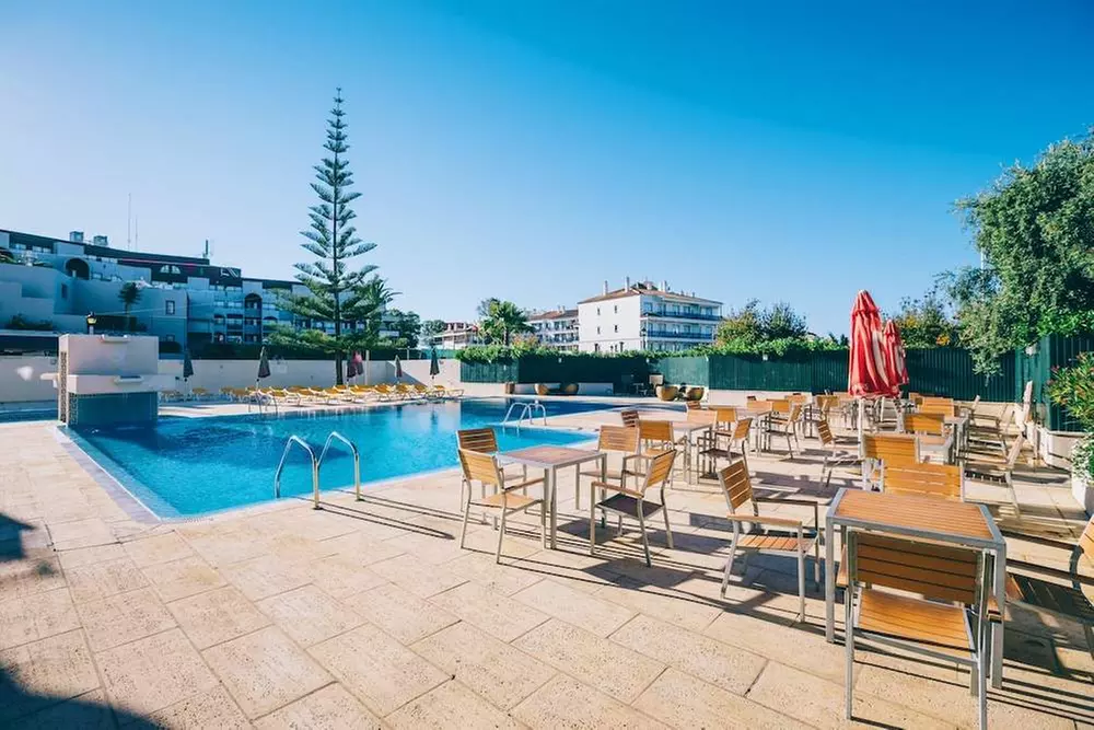 ✈ ALGARVE | Albufeira - Muthu Forte da Oura Apartment Hotel 5*, 2 n...