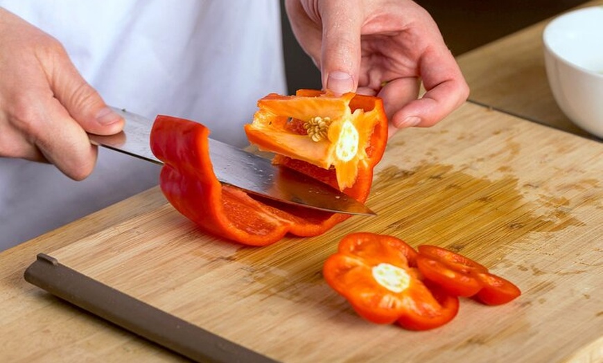 Image 7: Cocinero Paella tradicional valenciana + Visita al mercado (3 - Com...