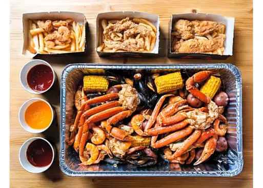 5% Cash Back at Red Crab Juicy Seafood - Garland