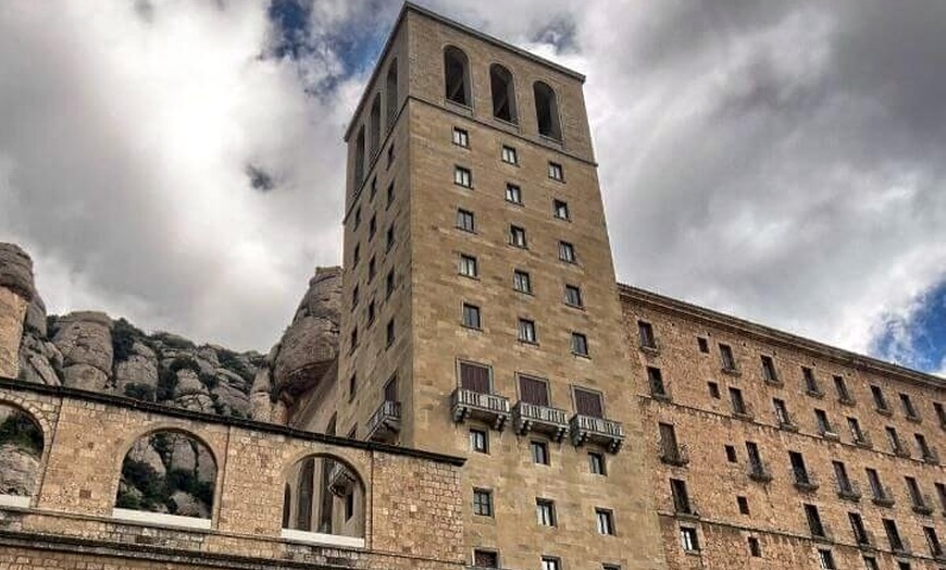 Image 8: Excursión privada al Monasterio de Montserrat con recogida en el hotel
