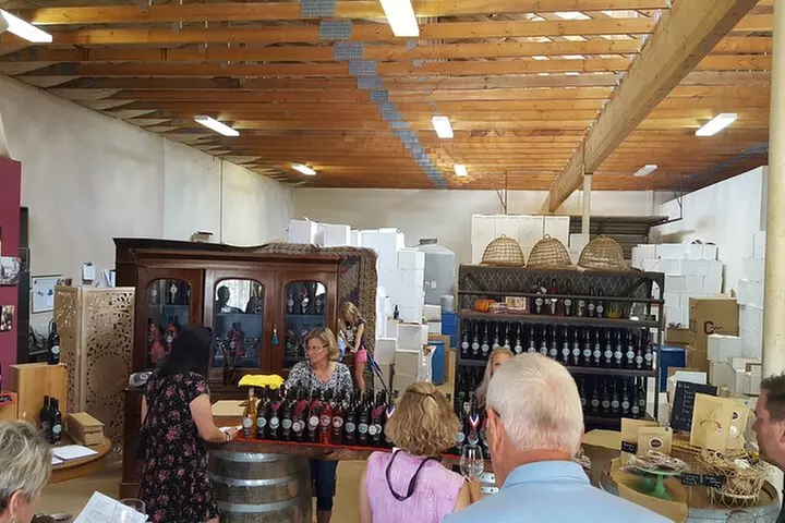 Arizona Winery All-Inclusive Tour with Lunch & Tastings